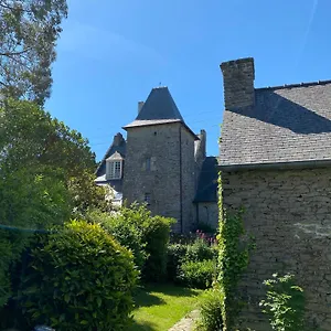 Couette-café Manoir Des Bords De Rance, Plouër-sur-Rance